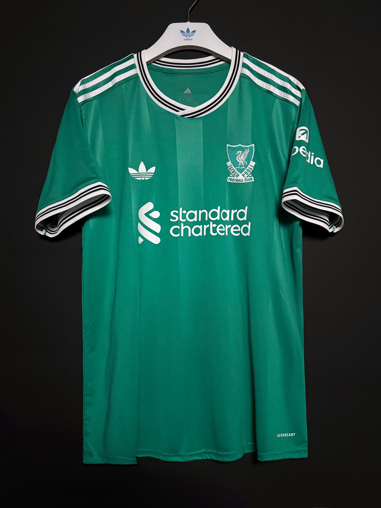 Liverpools tredjetröja
