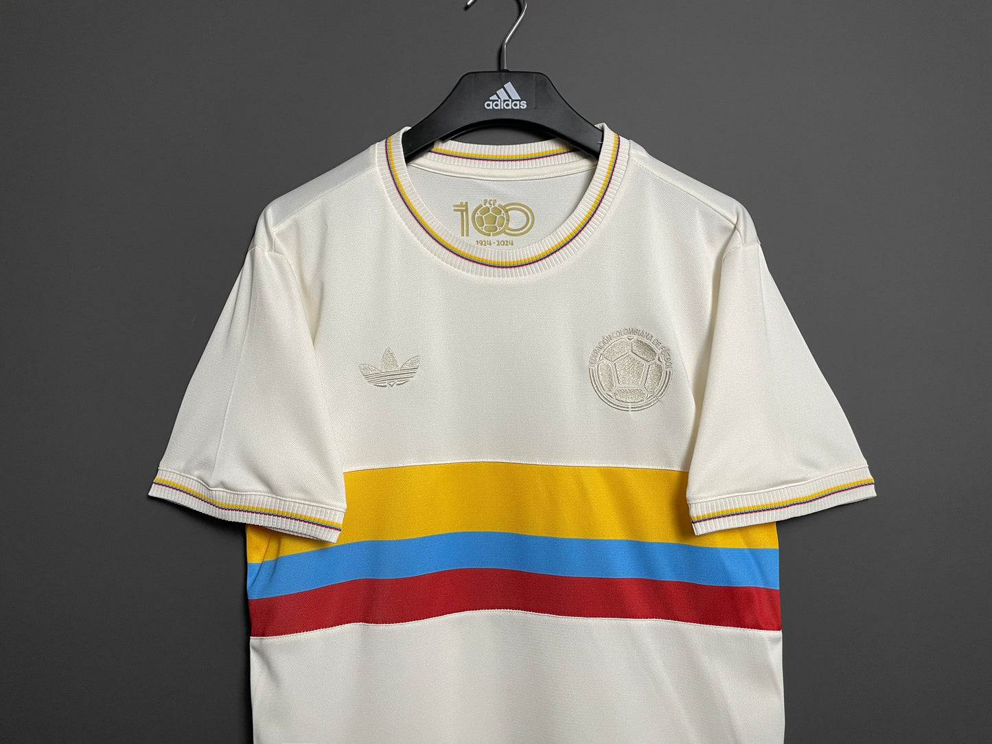 Colombias Retro Hemmatröja