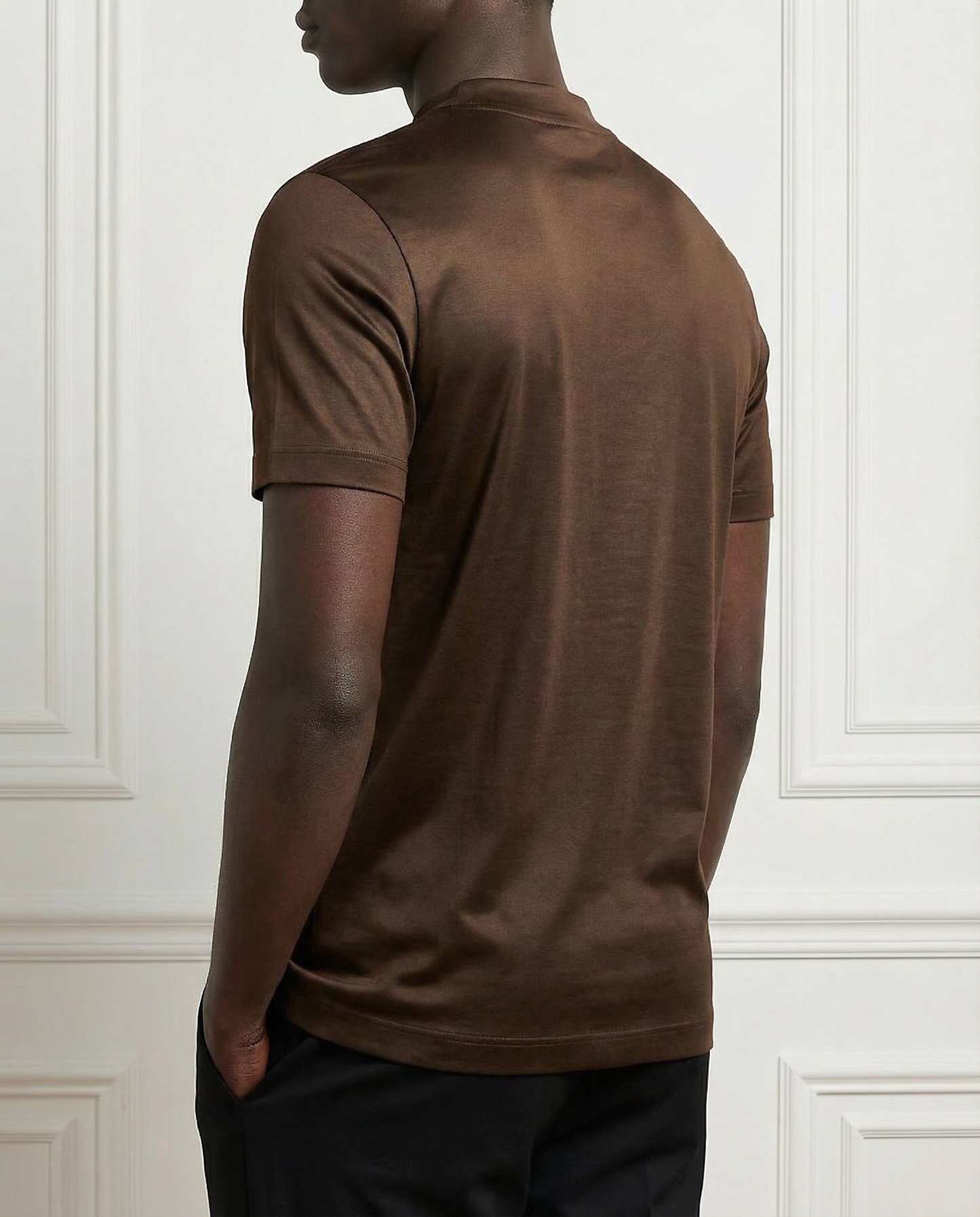 Glansig t-shirt med rund hals