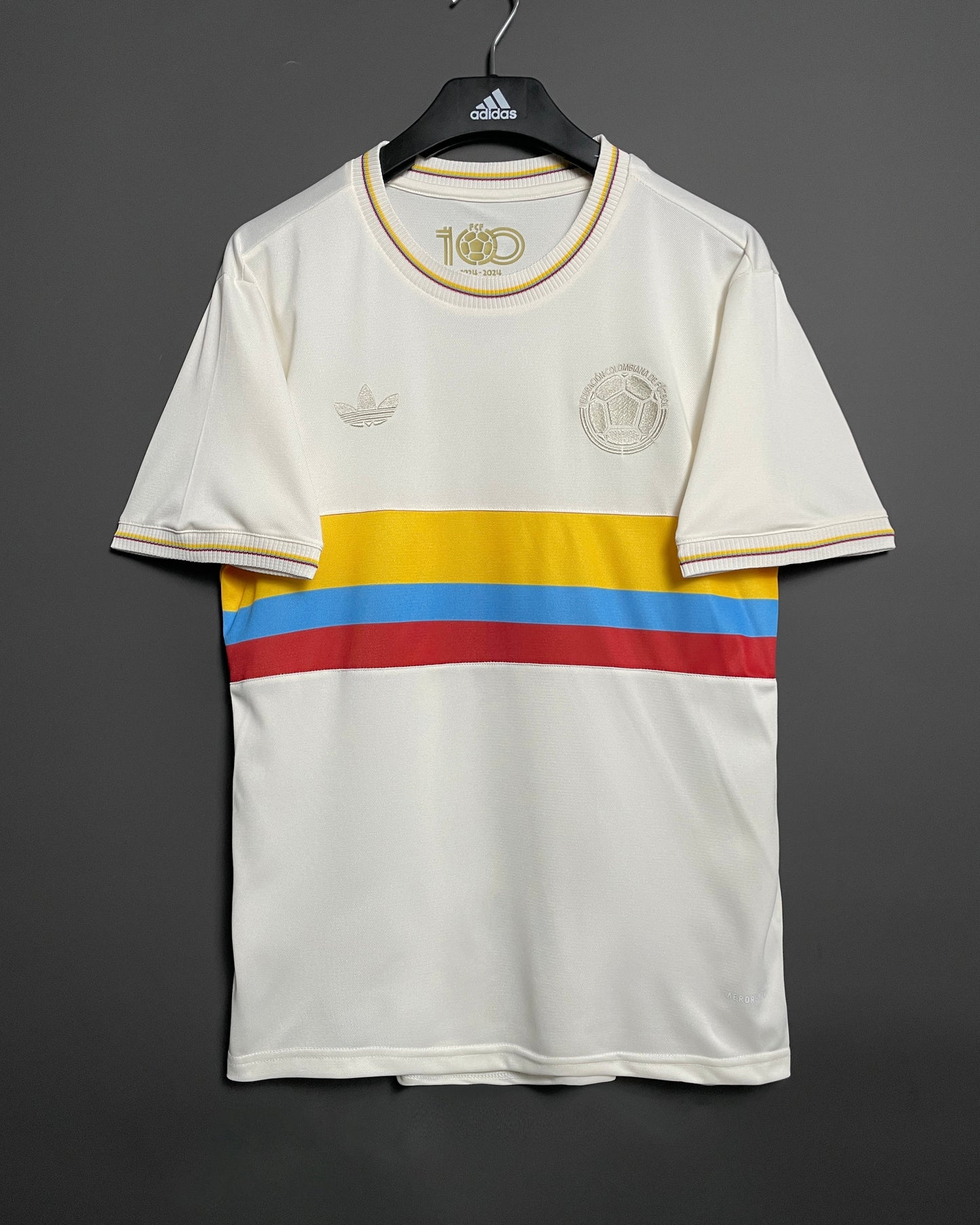 Colombias Retro Hemmatröja