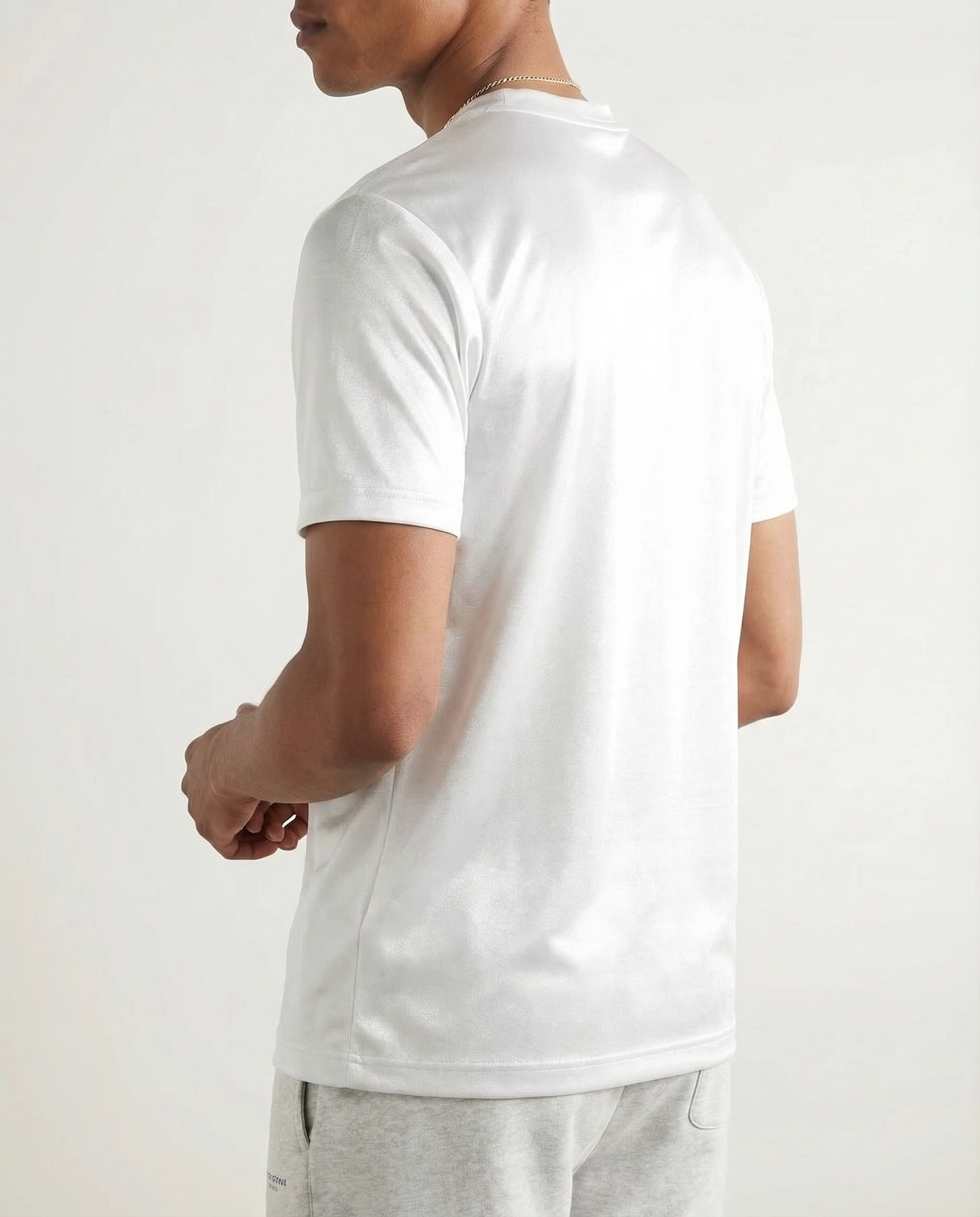 Glansig t-shirt med rund hals